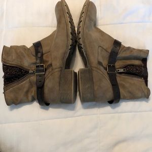 Jellypop Cate Ankle Boots
